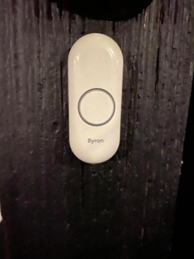 London Rooms With Free Parking 134 埃奇韦尔 外观 照片